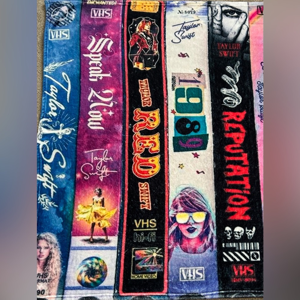 Colorful Taylor Swift Album Blanket - Picture 2 of 6